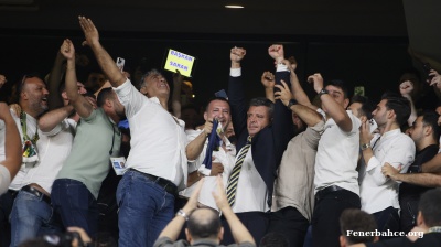 ISTANBUL BLOG: Back of the net. Giant-killing as “rich kid” Ali Koc defeated by fox in the box Saran