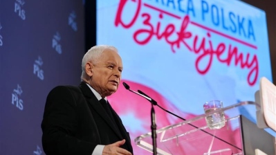 PiS leads new Polish party poll as key government party drops in ratings after cabinet reshuffle