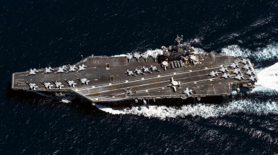 US sends 9,000 troops to Middle East as Trump threatens fresh Iran strikes