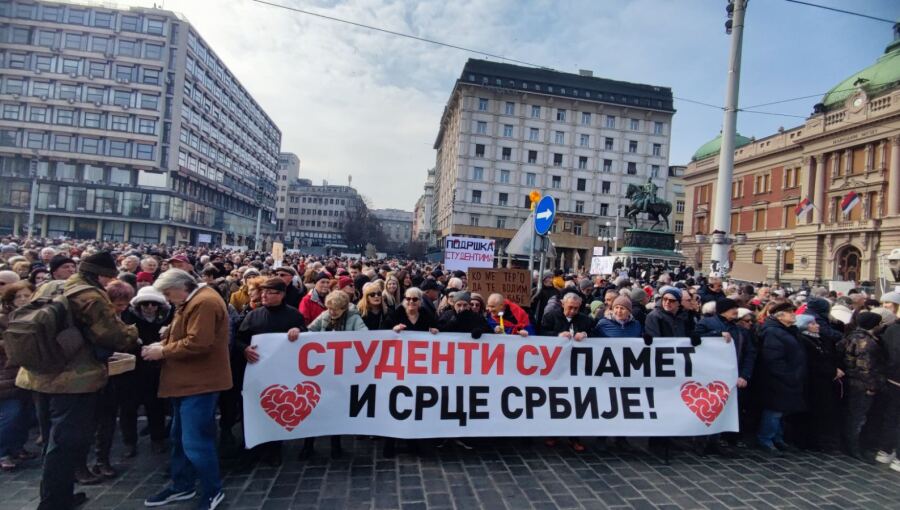 bne IntelliNews - Serbian pensioners rally in Belgrade to support ...