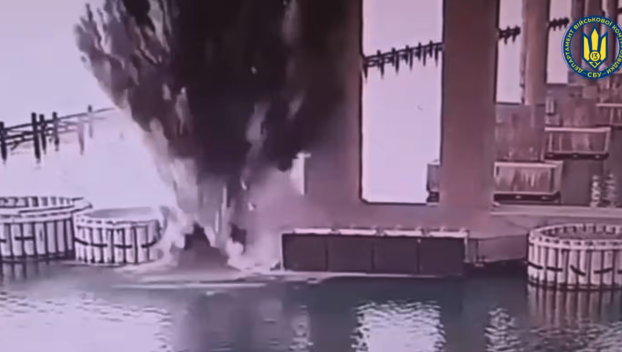 Ukraine’s secret services hit Kerch bridge with a 1,100kg bomb