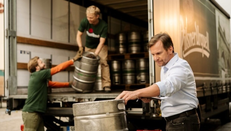 Czech Pilsner hikes beer prices by 2.6% over Hormuz crisis impact