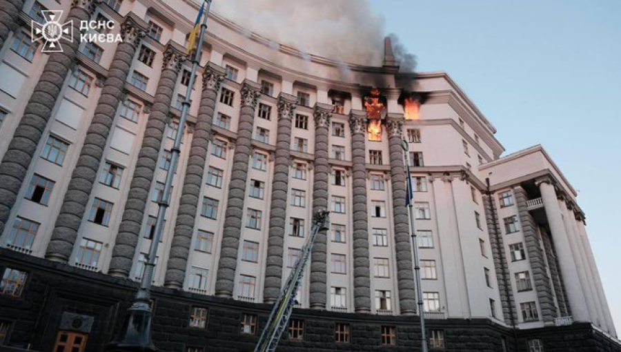 Ukraine, Russia in the most intense exchange of missiles targeting cities and refineries