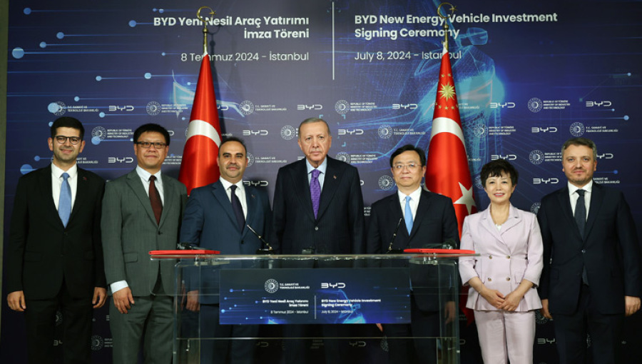 The signing ceremony for the plant investment held in Istanbul in July 2024, with the attendance of Turkey's president Recep Tayyip Erdogan (centre).