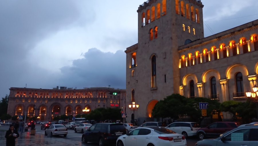 Armenia’s pro-Russia opposition faces uphill battle despite frustration with Pashinyan