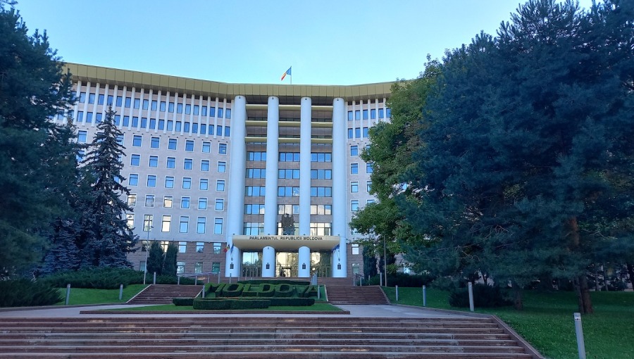 BALKAN BLOG: The battle for Moldova