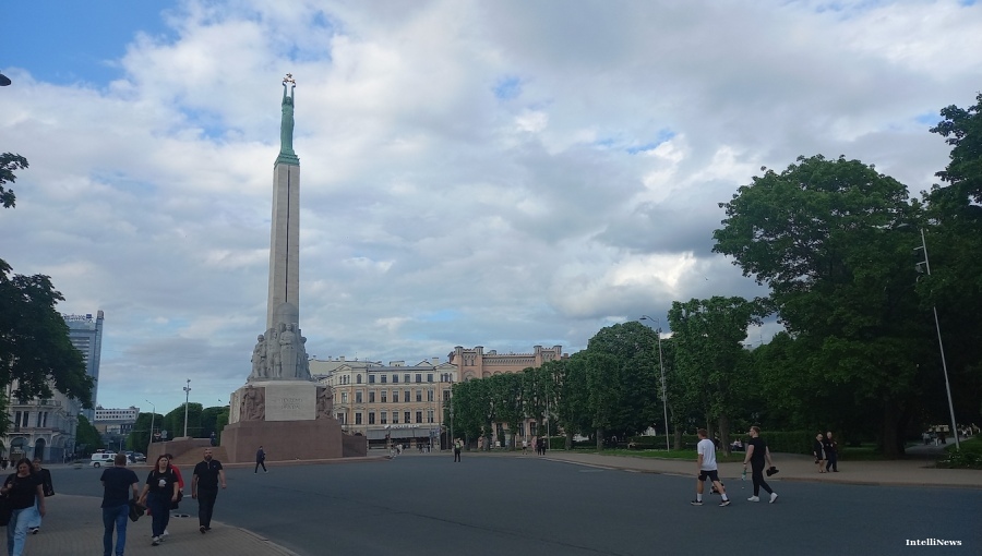 Russia prepares legal offensive against Baltic states over treatment of Russian minorities