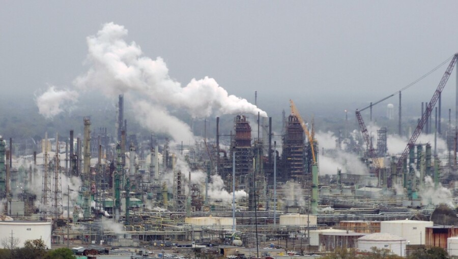 “Climate action is dwarfed by the scale of the challenge. If nothing changes we are heading towards a 2.8 degree temperature rise – towards a dangerous and unstable world,” said UN Secretary-General Antonio Guterres.