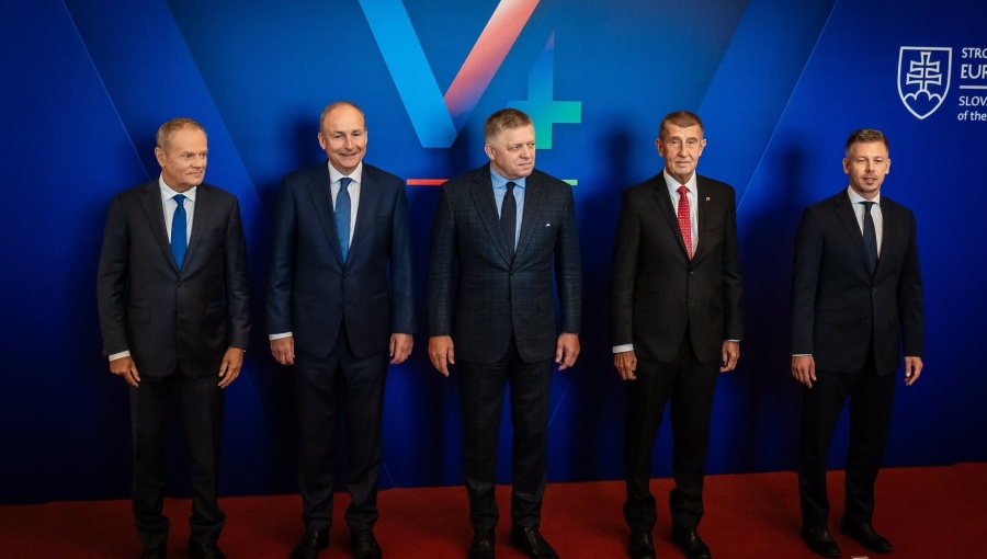Polish PM Tusk moots revival of V4 cooperation with pledge to block EU energy measures