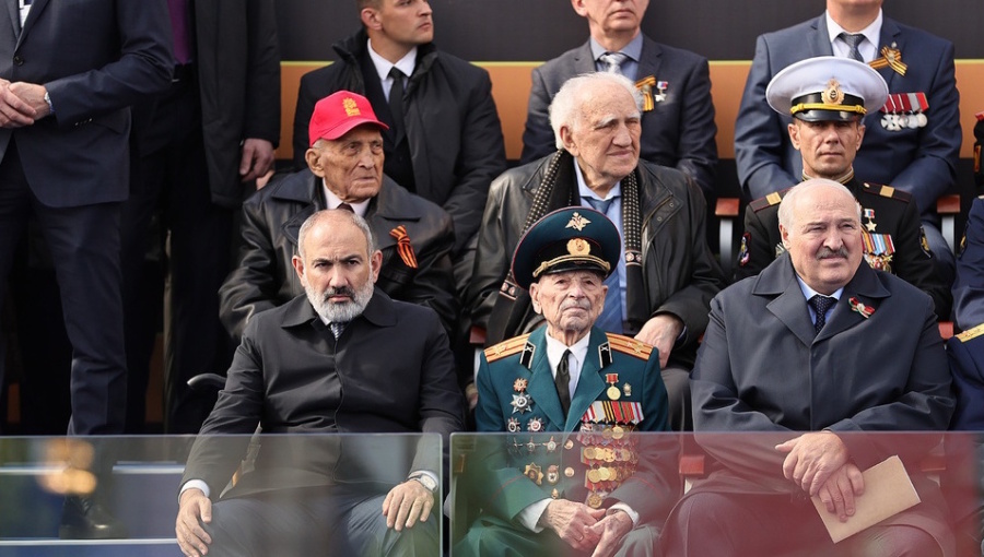 bne IntelliNews - COMMENT: Pashinyan is unpopular but the opposition ...