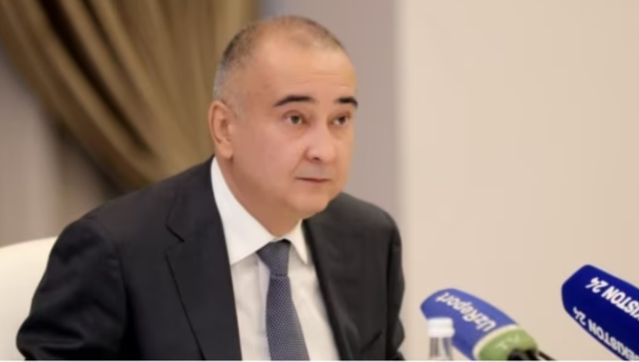 Flea in his ear: Jahangir Artykhodjayev.