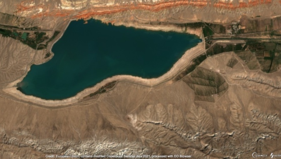 A comparison of Sentinel 2 imagery between July 2018, in the summer after the most recent period of heavy spring rainfall, and July 2020 (see below), at the depth of the dry spell, shows a clear reduction in the Torkul Reservoir’s capacity.


