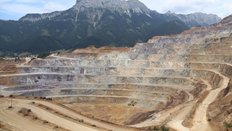 Ore wars – and the US dollar’s waning influence 