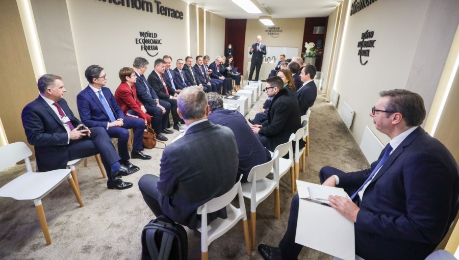 bne IntelliNews - Pictures of Serbian President Vucic isolated at Davos ...