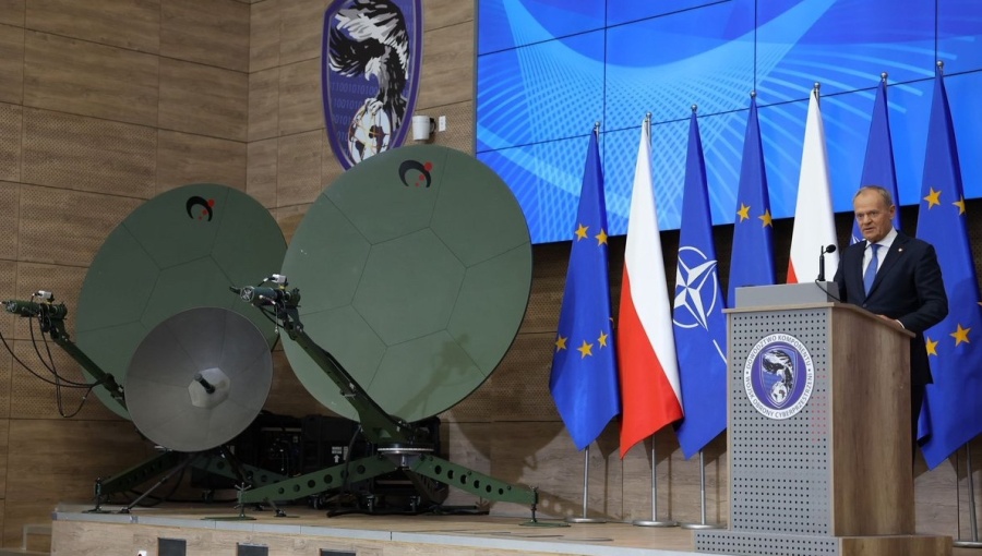 Poland signs first SAFE defence contracts worth PLN100bn