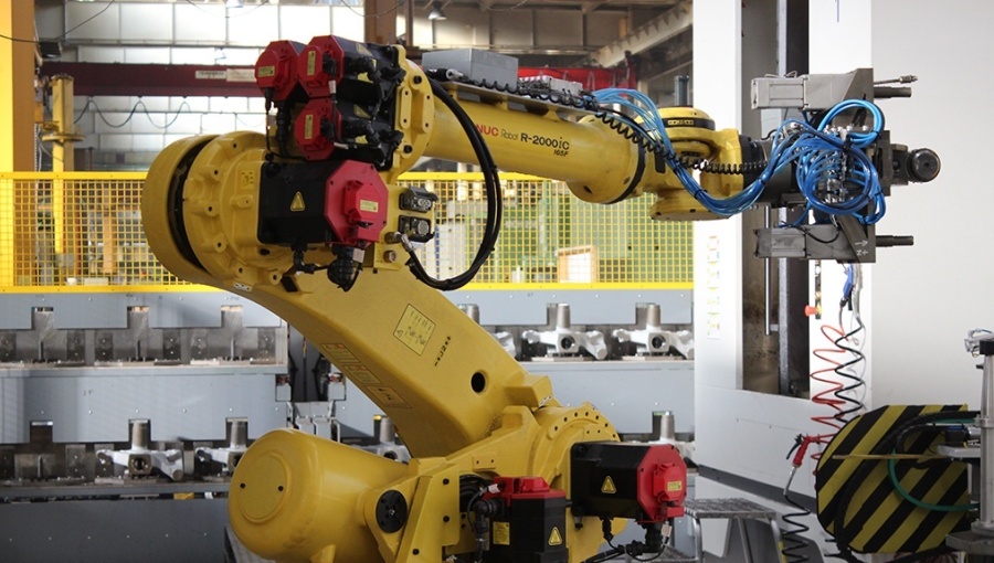 Hungary's 4iG announces landmark acquisition of automaker Raba in partnership with Czech CSG