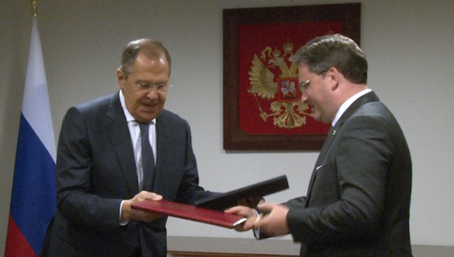 bne IntelliNews - Serbia signs foreign policy document with Russia amid ...