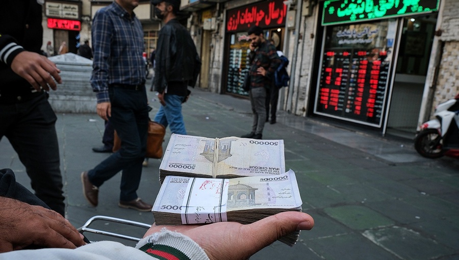 bne IntelliNews - Iran’s rial plunges to record low as dollar breaks 1 ...