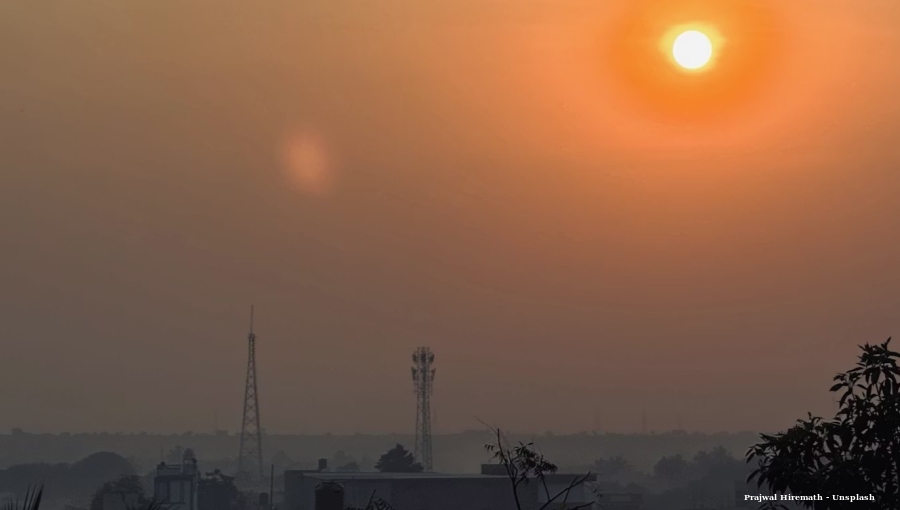 India faces twin threat of extreme heat and a slow moving monsoon