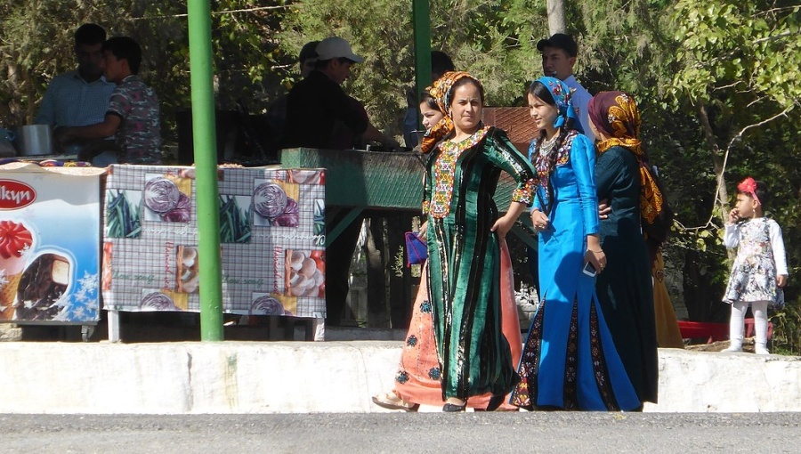 Oriental Costume for Girls Turkish Costume for Girls.national Azerbayijan  Costume -  Israel