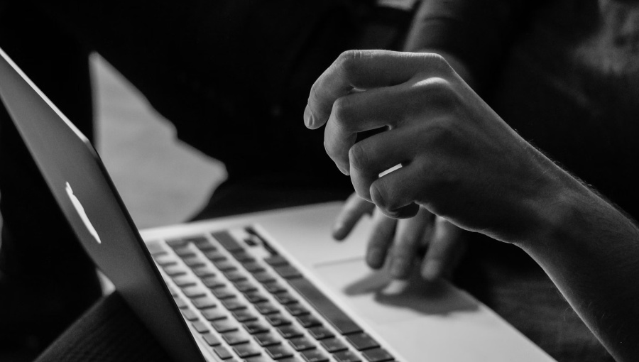 Japan targets tech giants with new app market regulations