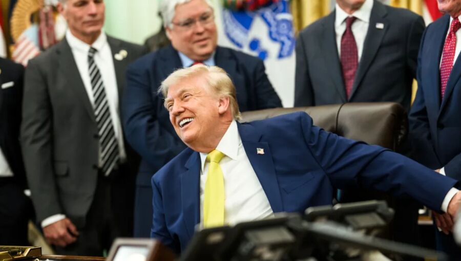 Trump says US will hit Iran hard, signals move on Kharg Island oil hub in United States.