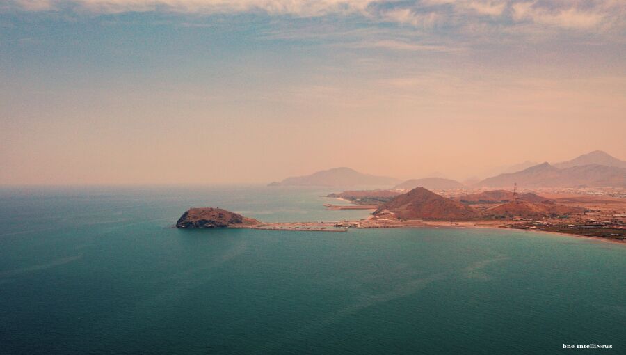 Tankers stack up off Fujairah as Hormuz becomes contested chokepoint