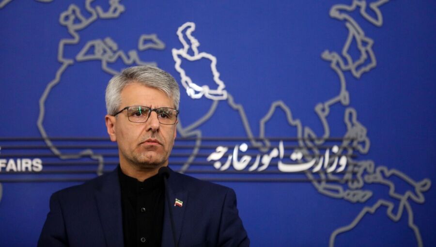 Iran ties Hormuz reopening to end of US strikes and naval blockade