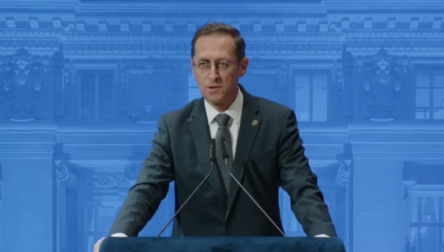 Hungary’s central bank leaves rates unchanged
