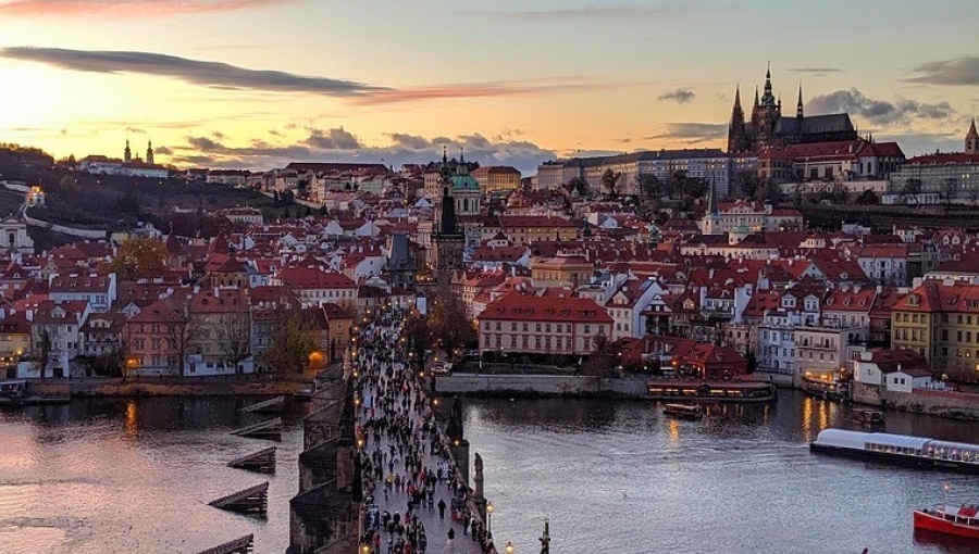 Czech ruling coalition drafts Russian-style NGO bill