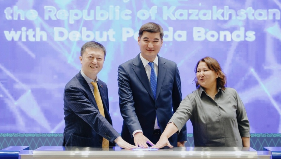 Kazakhstan taking on lots of debt to China