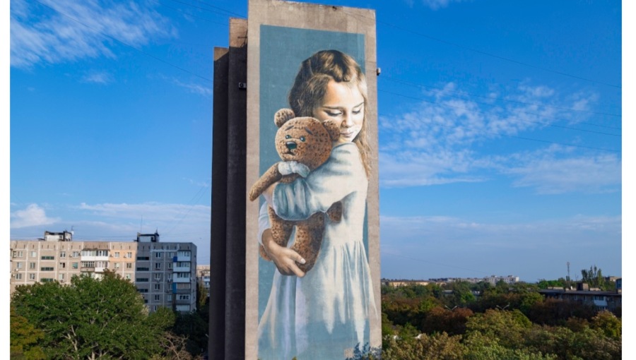 Time stands still as Kyiv waits for the final act