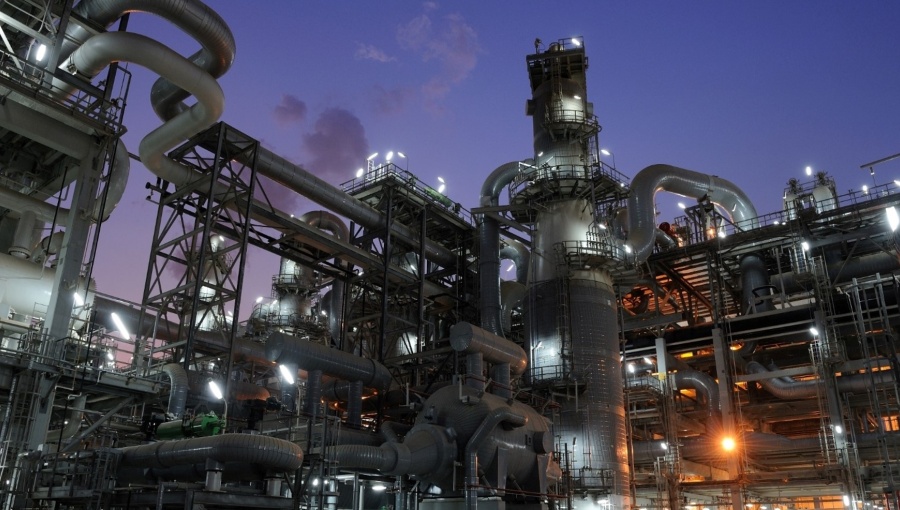 Refined oil products getting caught in Iran war energy shock sending up prices as shortage start to bite. 