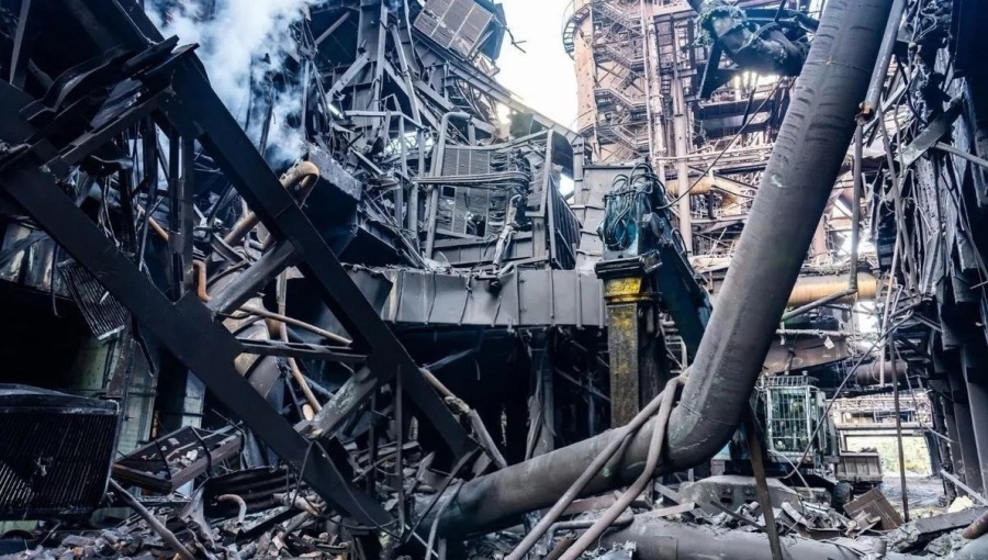 Ukraine's steel industry stops for the first time in 100 years
