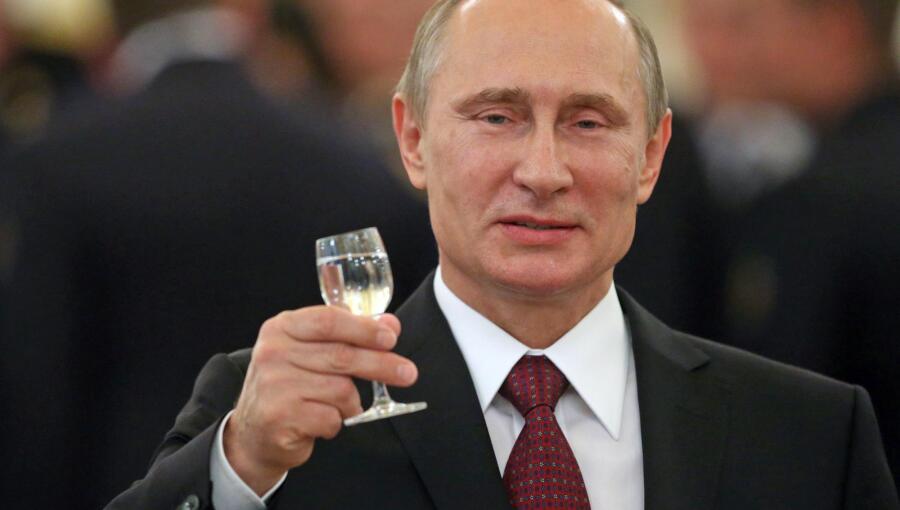 Putinof bne IntelliNews - Putin’s vote in presidential elections falling, but ...