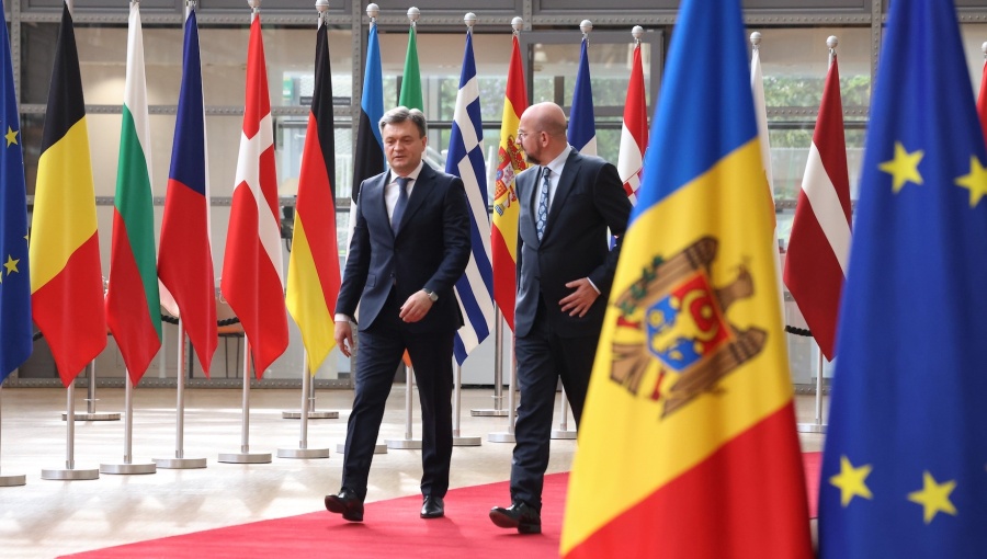 bne IntelliNews - Moldova is first country to sign a security and ...