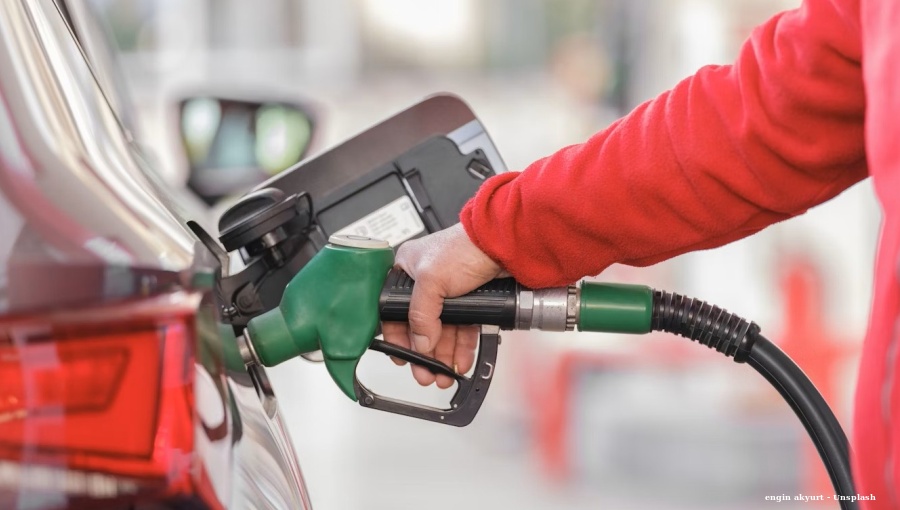 Russia turns to Indian gasoline imports as fuel shortages deepen after refinery attacks