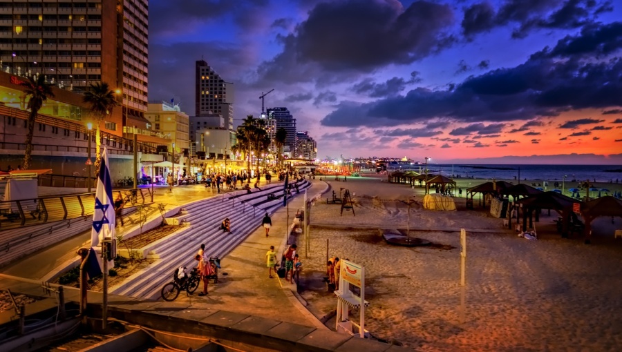 Tel Aviv stocks plummet despite brief recovery after US halt on Iran strikes