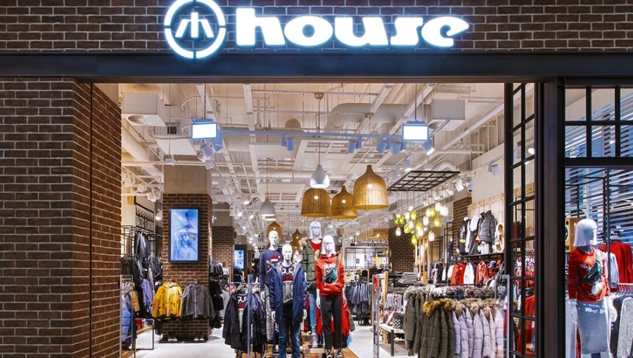 Polish Fashion Retailer LPP's Stock Price Collided 35.8% on March 15