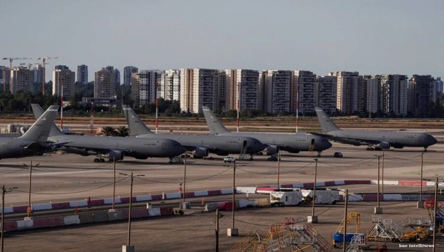 Nato pledges to defend Bulgaria from Iran after Sofia approves US refuelling aircraft