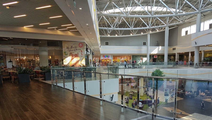 Polish retail sales ease growth to 3% y/y in May