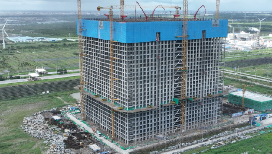 The Rudong EVx tower, which lifts concrete blocks to store wind power, was connected to the grid in 2023 and reported tested and commissioned in May 2024; sustained commercial operation remains unclear.