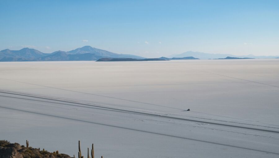 To contain the energy crisis, newly elected President Paz has taken a hard security stance, ordering the Armed Forces to combat fuel smuggling, calling it an “attack on the national economy”. 