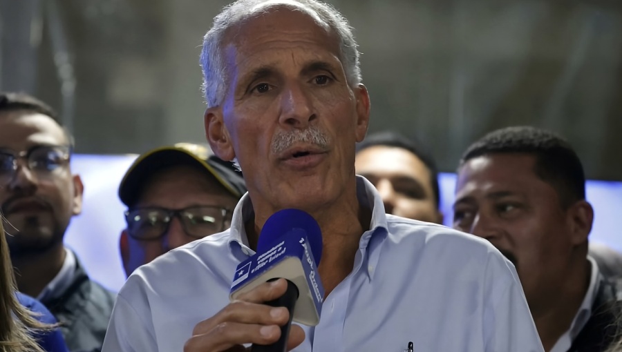 Conservative Asfura leads tight Honduras presidential race with Trump's backing